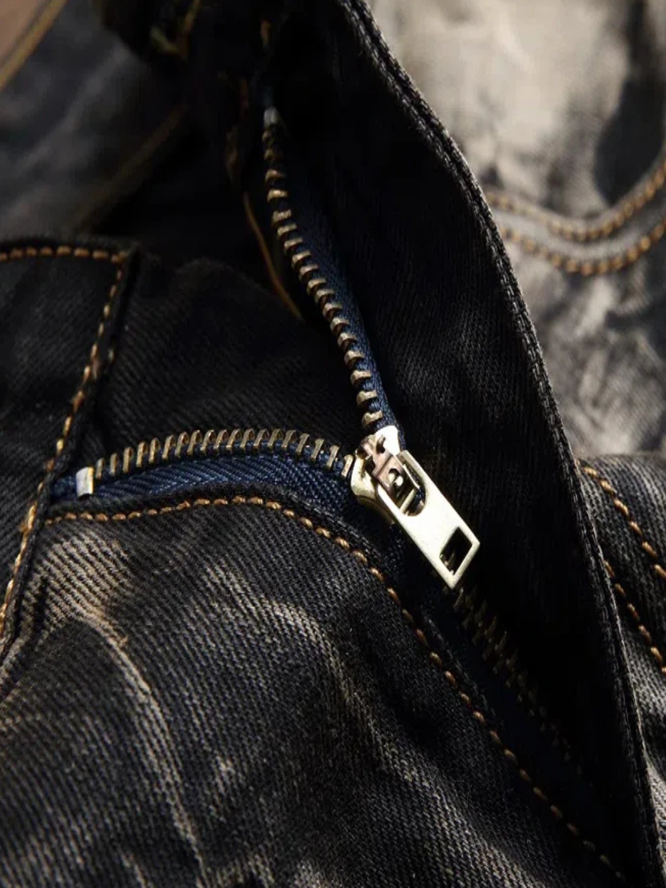 Jeans Men Street Personality Embroidered Wings Ripped Denim Pants Vintage Biker Pants
