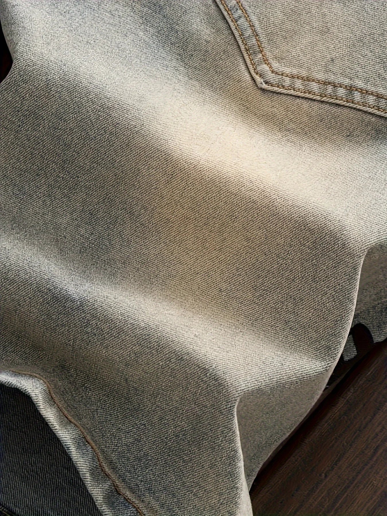 New European and American Retro Little Devil Print Hole-Punch Jeans