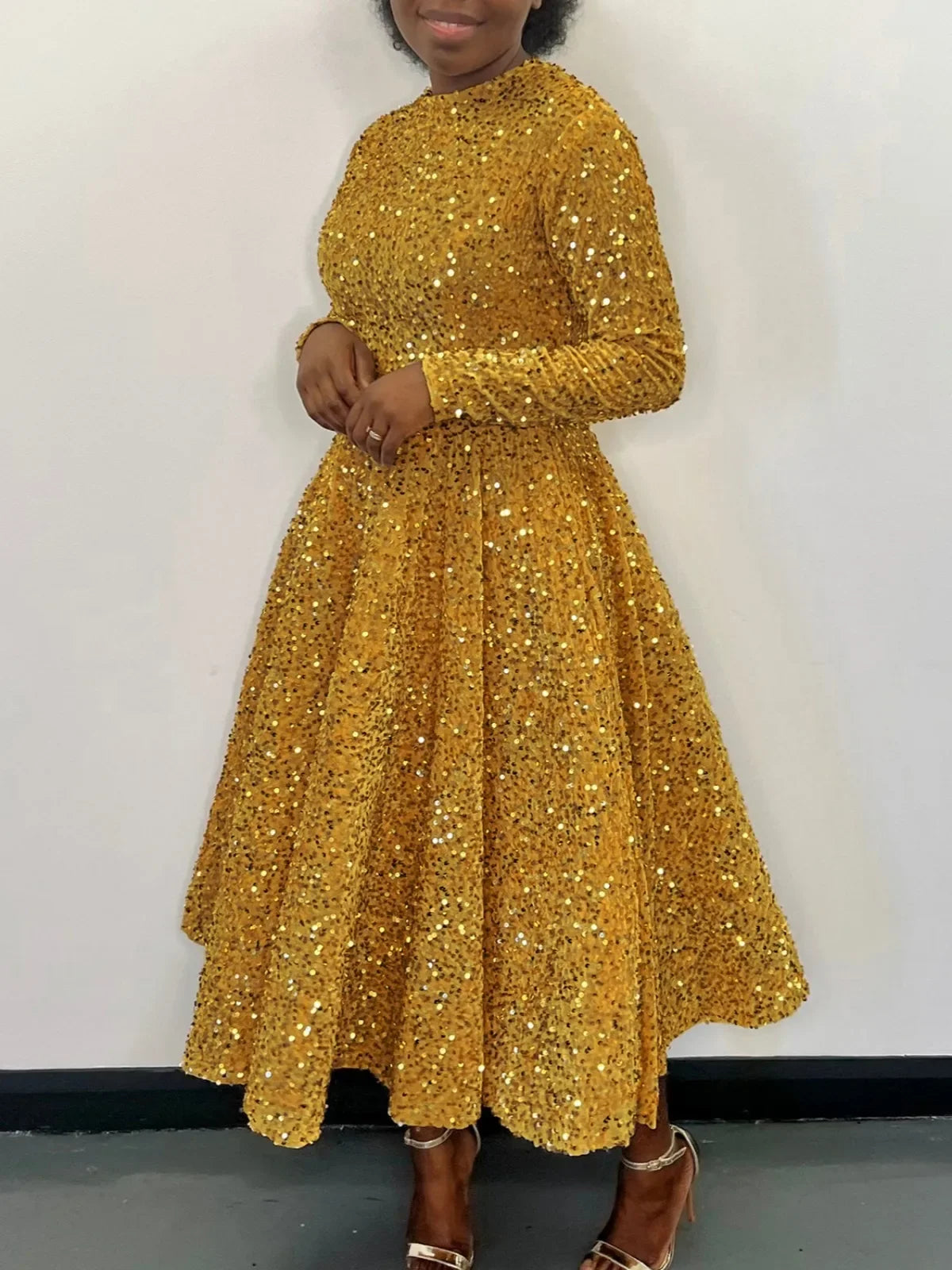 2024 Autumn Winter New Women's Dress Round Neck Long Sleeved Solid Color Sequin High Waist Temperament Mid Length Formal Dress