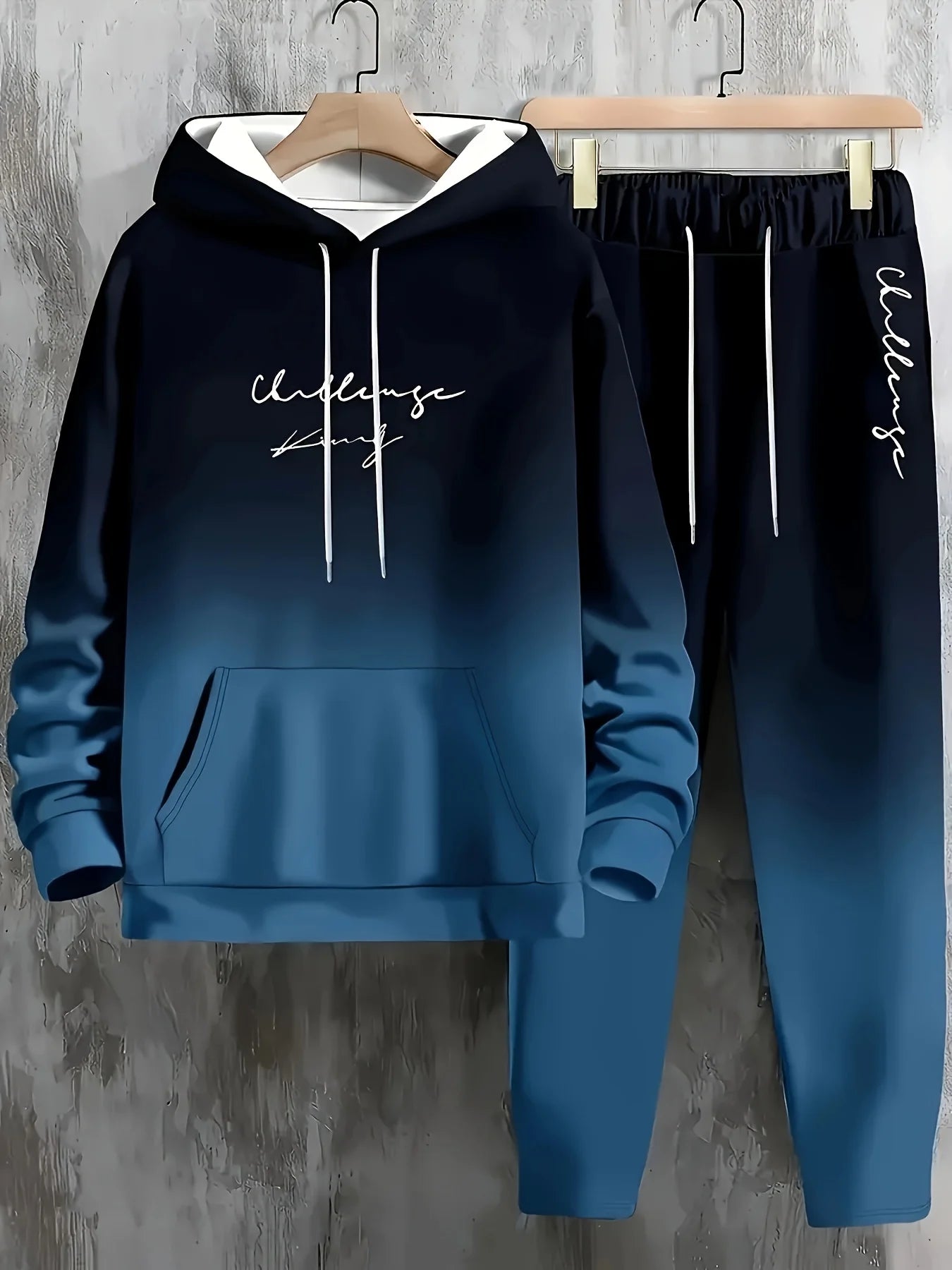 2 Pieces plus Size Men Leisure Suit，Gradient Blue and Black，Letter Printing Hoodie and Sweatpants，Fall winter fashion
